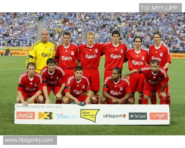 杰拉德与卡拉格友谊赛精彩对决球场上演传奇球星的巅峰对抗