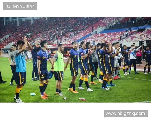 广州羽毛球队节奏打法深度解析与战术运用探讨 广州羽毛球队节奏打法深度解析与战术运用探讨