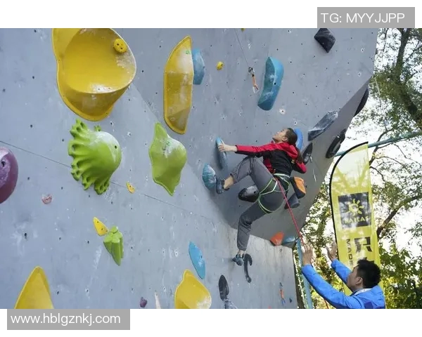 深圳攀岩队的防守策略与技术解析深度探讨攀岩运动的魅力与挑战 深圳攀岩队的防守策略与技术解析深度探讨攀岩运动的魅力与挑战